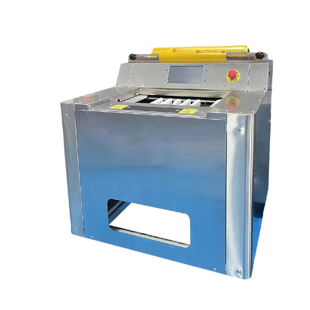 Automatic packaging machine for cling film