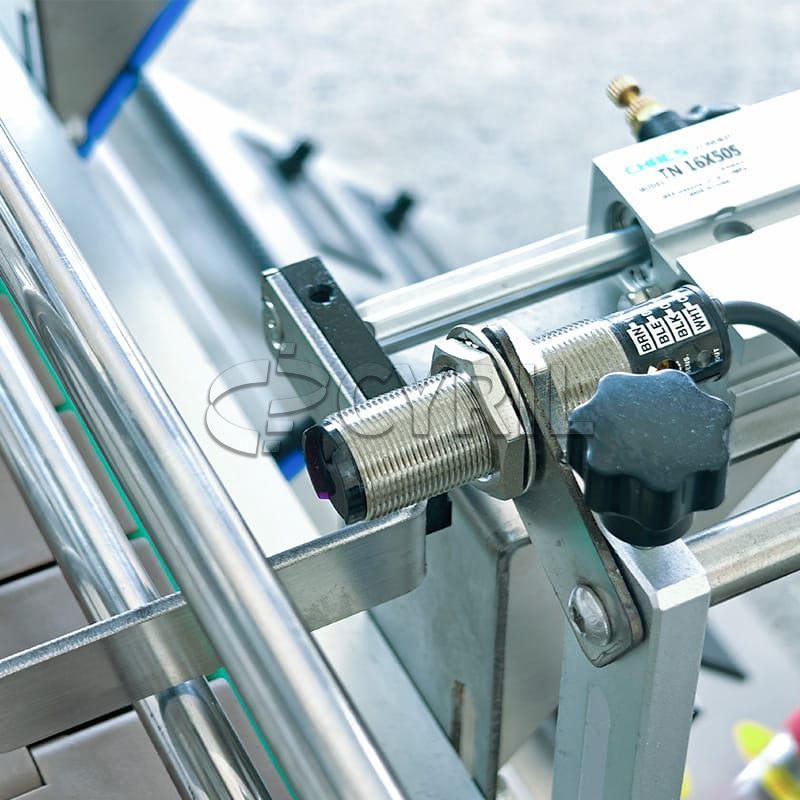 Fully automatic magnetic pump filling machine
