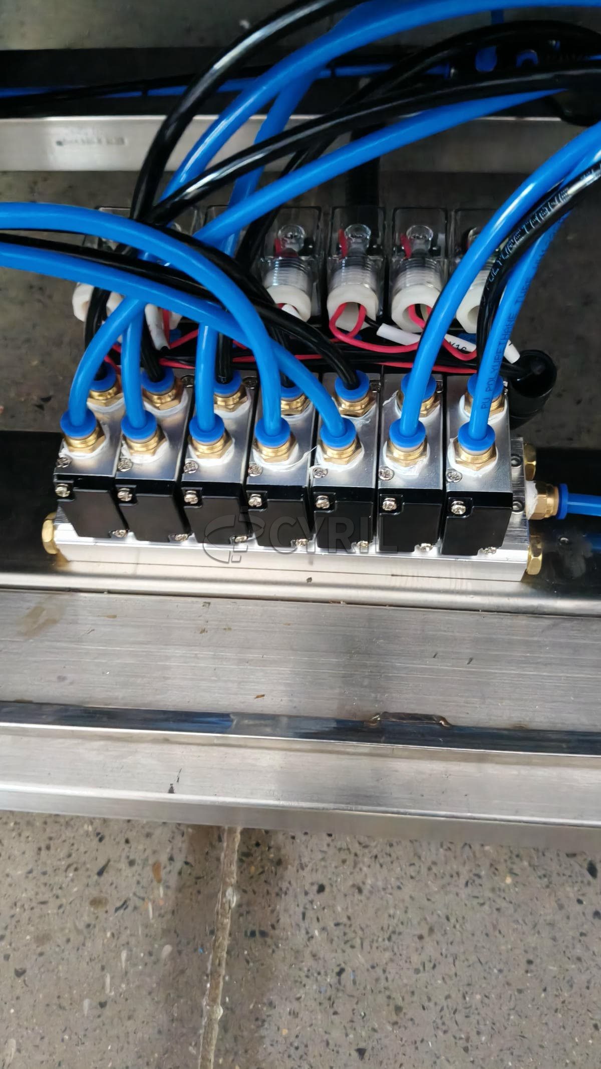 Fully automatic four-head paste filling machine