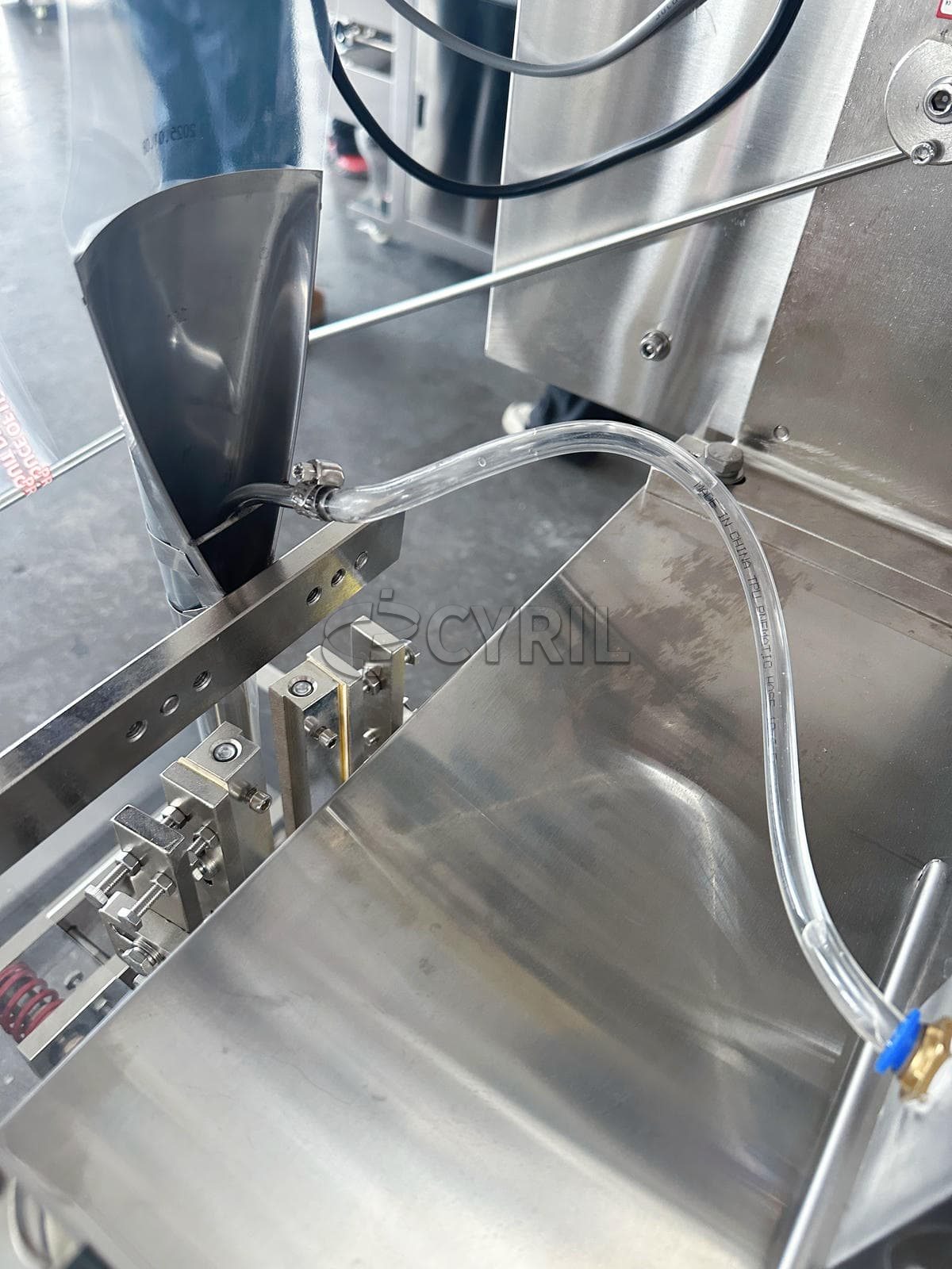 Paste packaging machine + round bucket