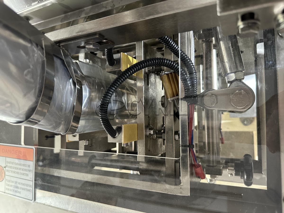 Paste packaging machine four sides sealing