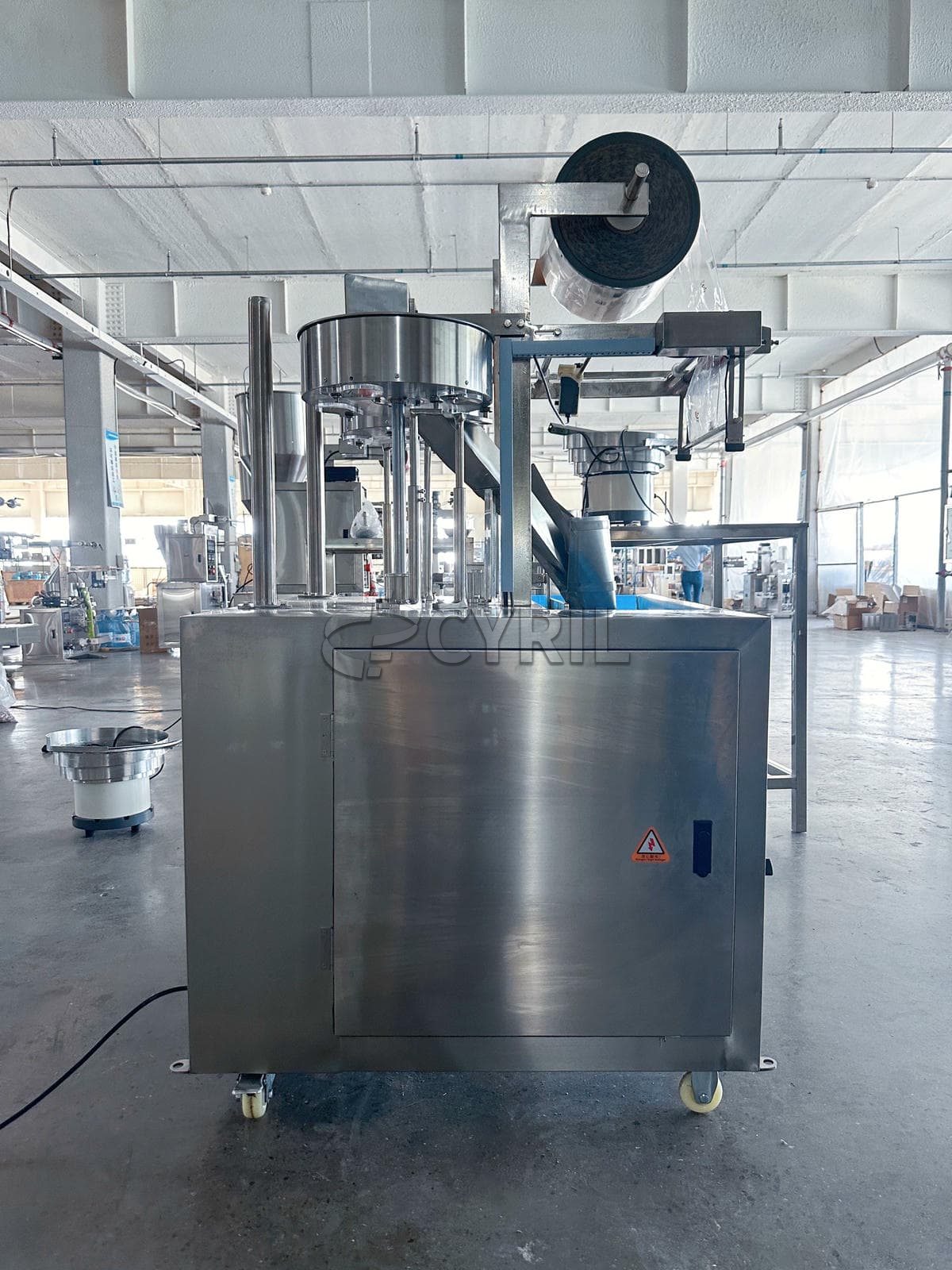 Four edge-sealing two-row carousel packaging machine