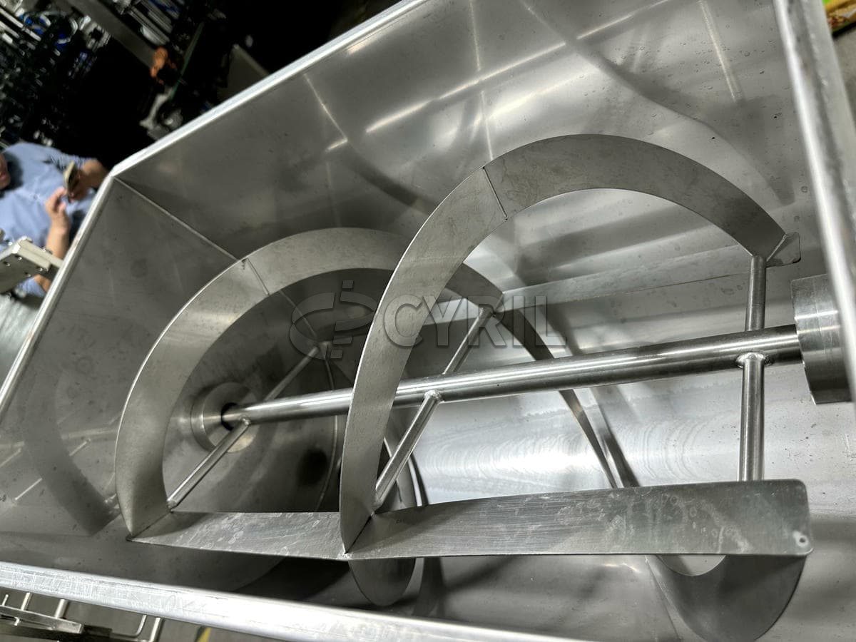 Liquid packaging machine + mixing + three-side sealing