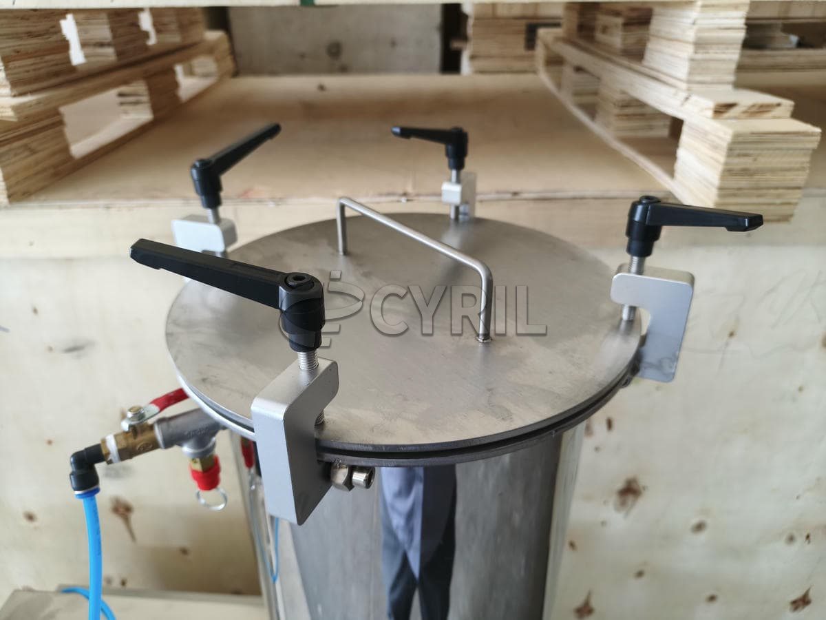 Needle filling machine