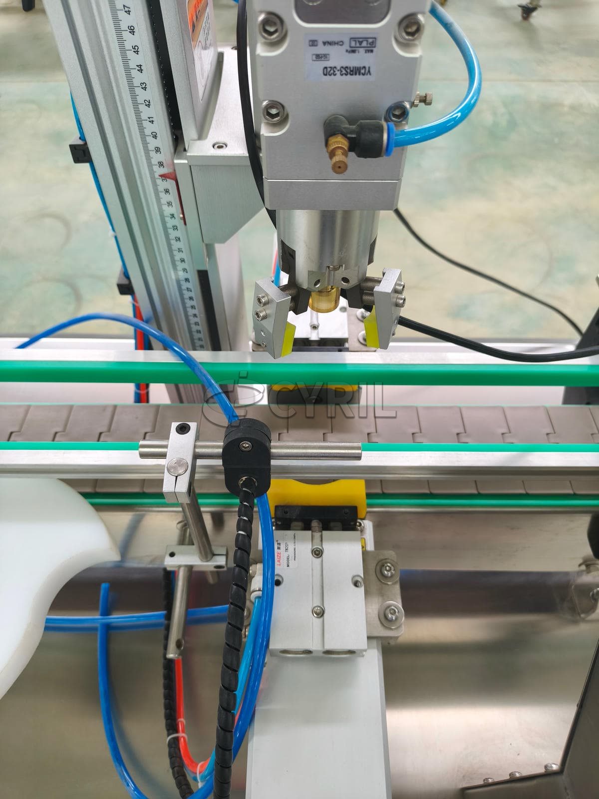 Fully automatic capping and capping machine
