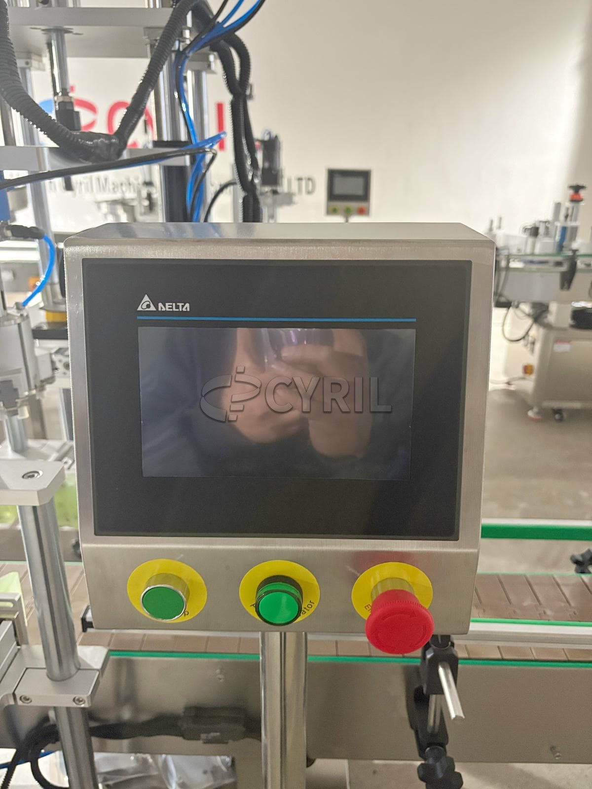 Capping and capping machine
