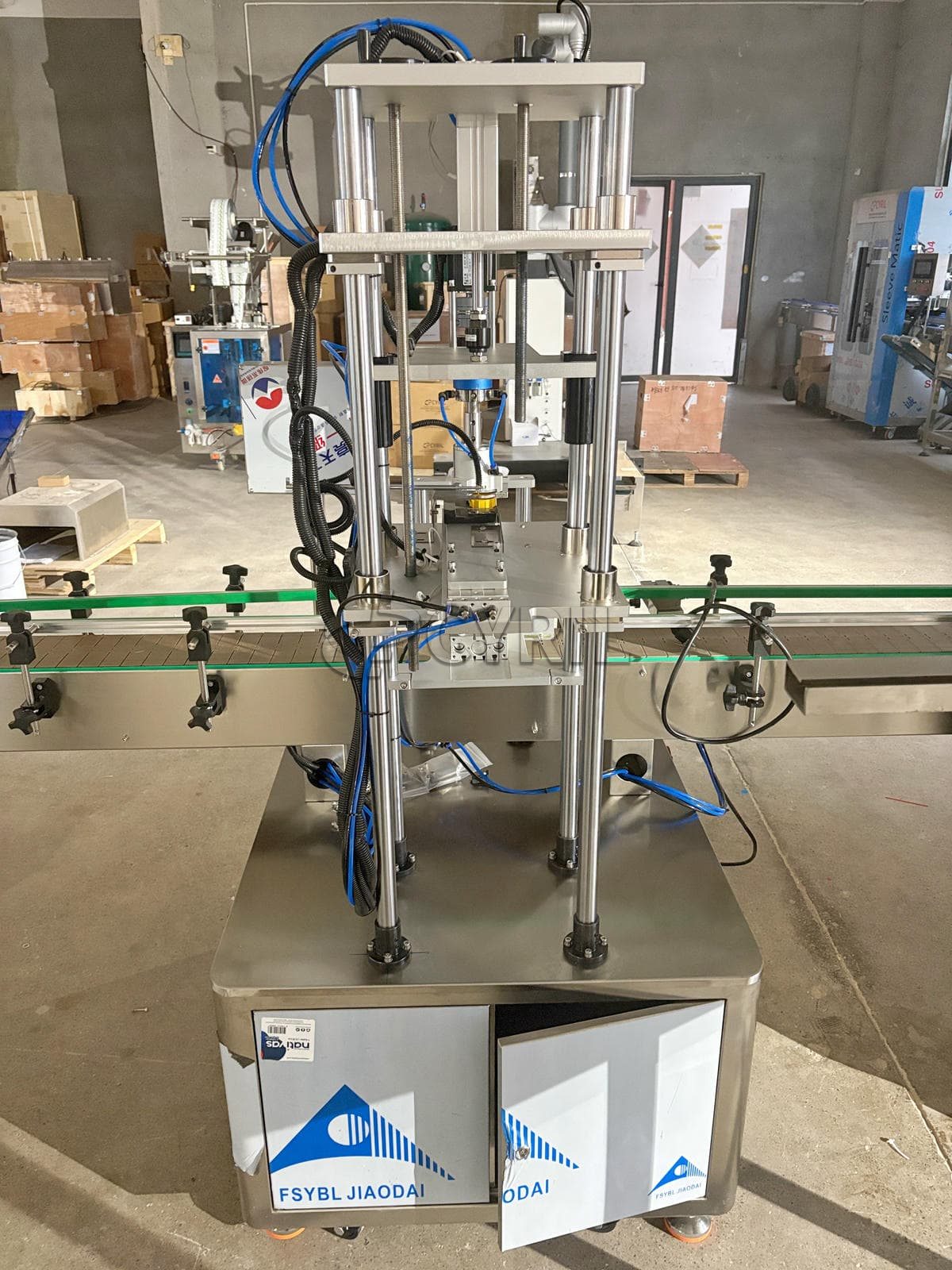 Capping and capping machine