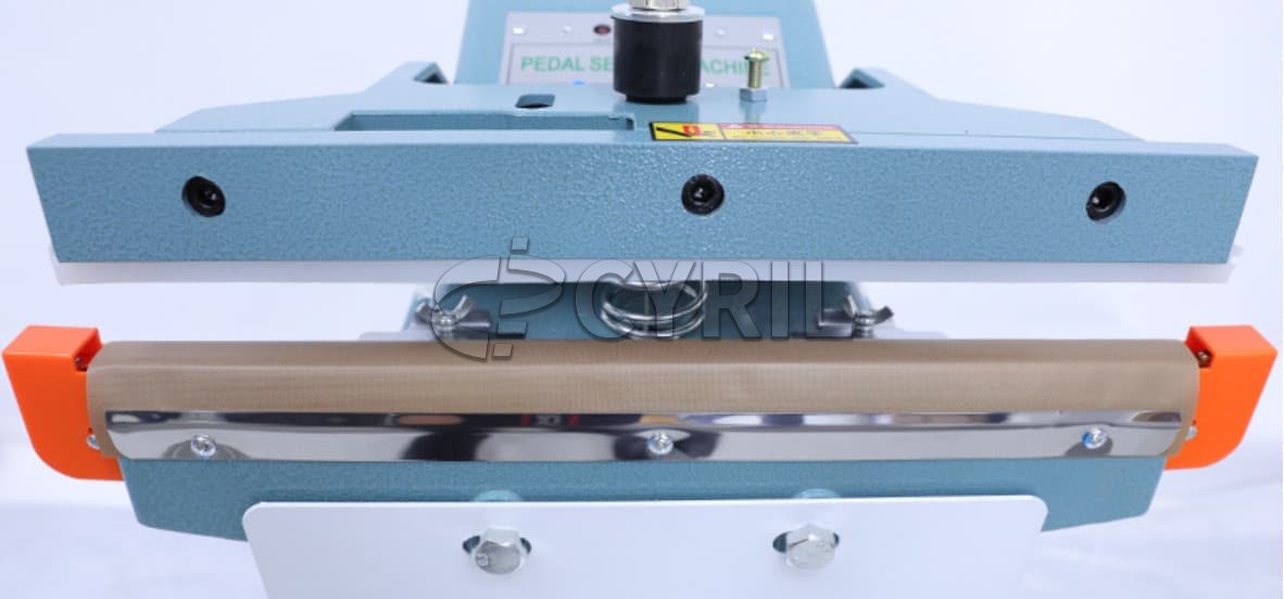 Vertical foot sealing machine