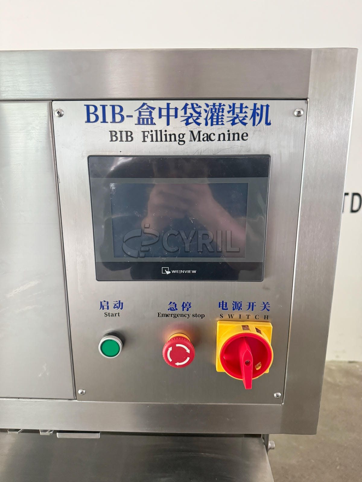 Bag-in-box filling machine