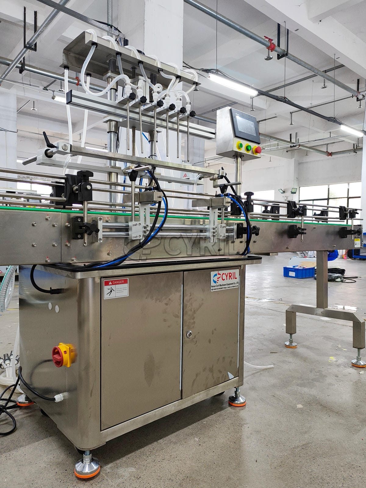 Six-head magnetic pump filling machine