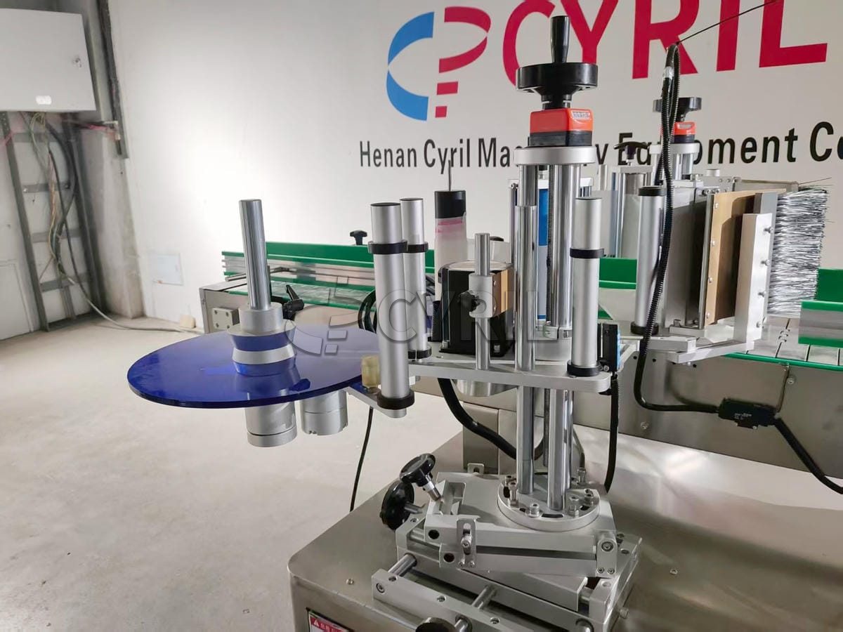 Stainless steel chain plate double-sided labeling machine