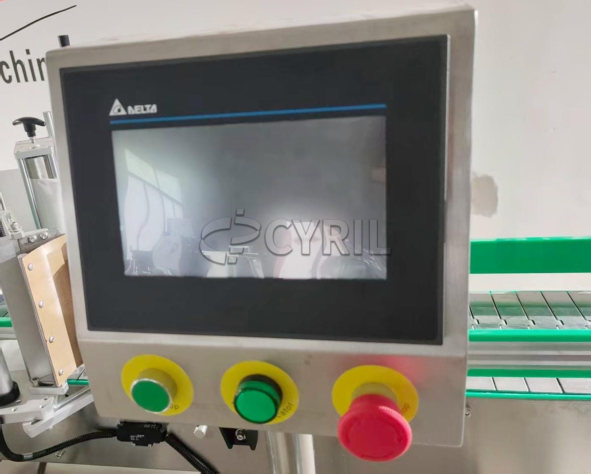 Stainless steel chain plate double-sided labeling machine