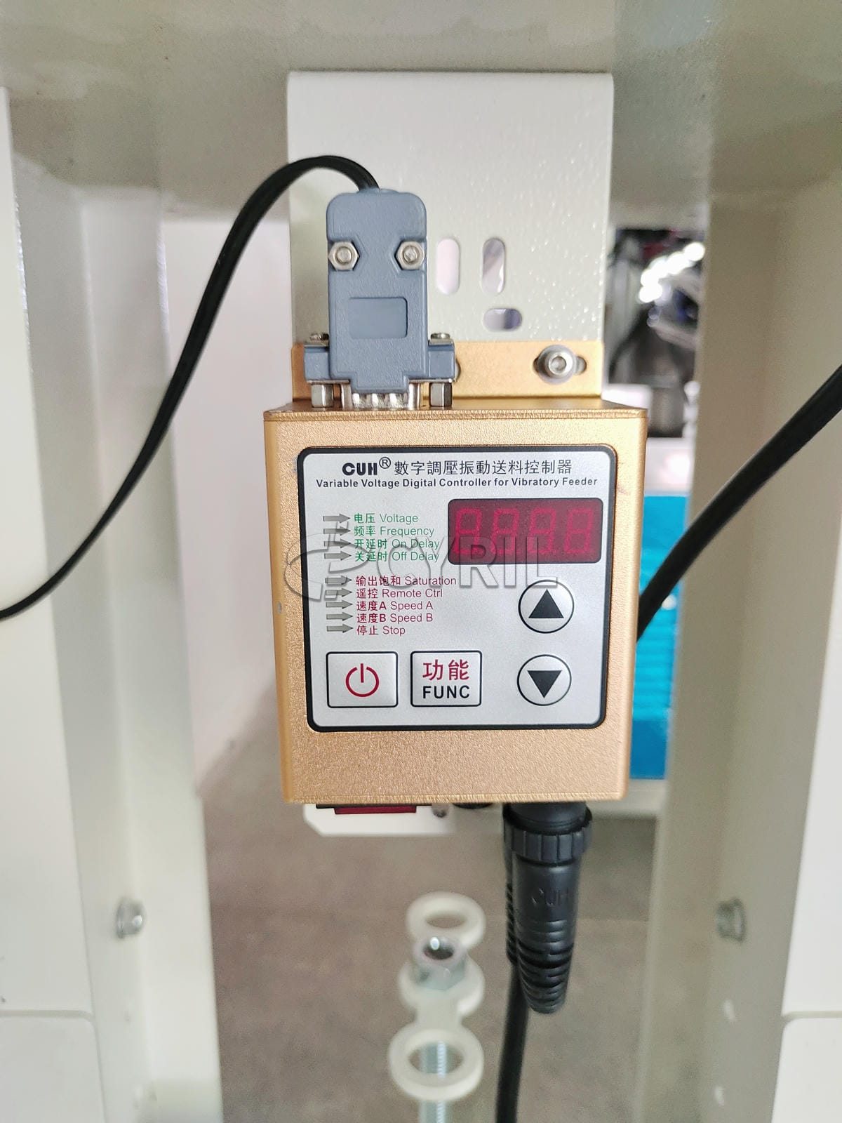 Four-wheel capping machine
