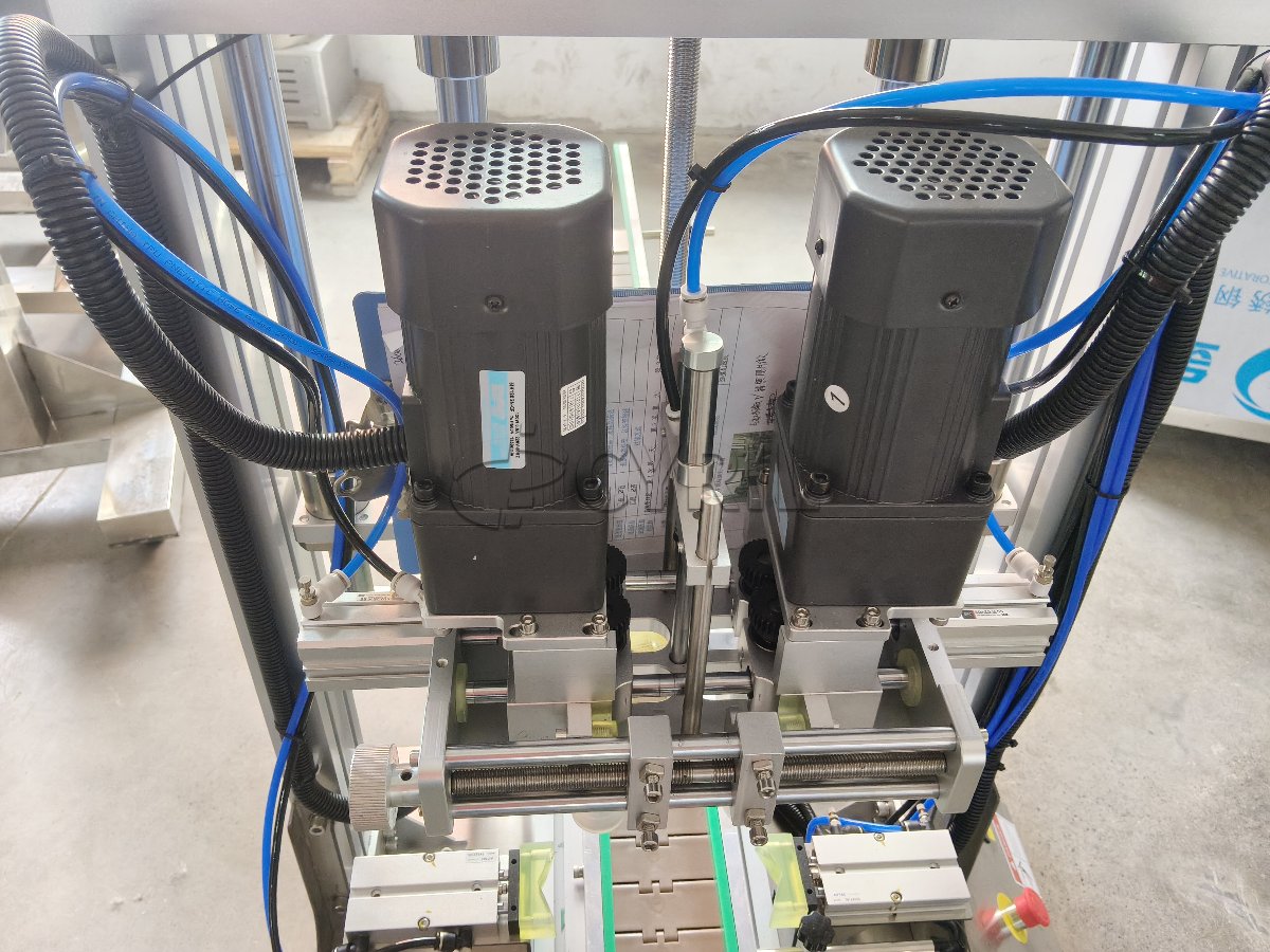 Desktop 4-Wheel Capping Machine + Delta System