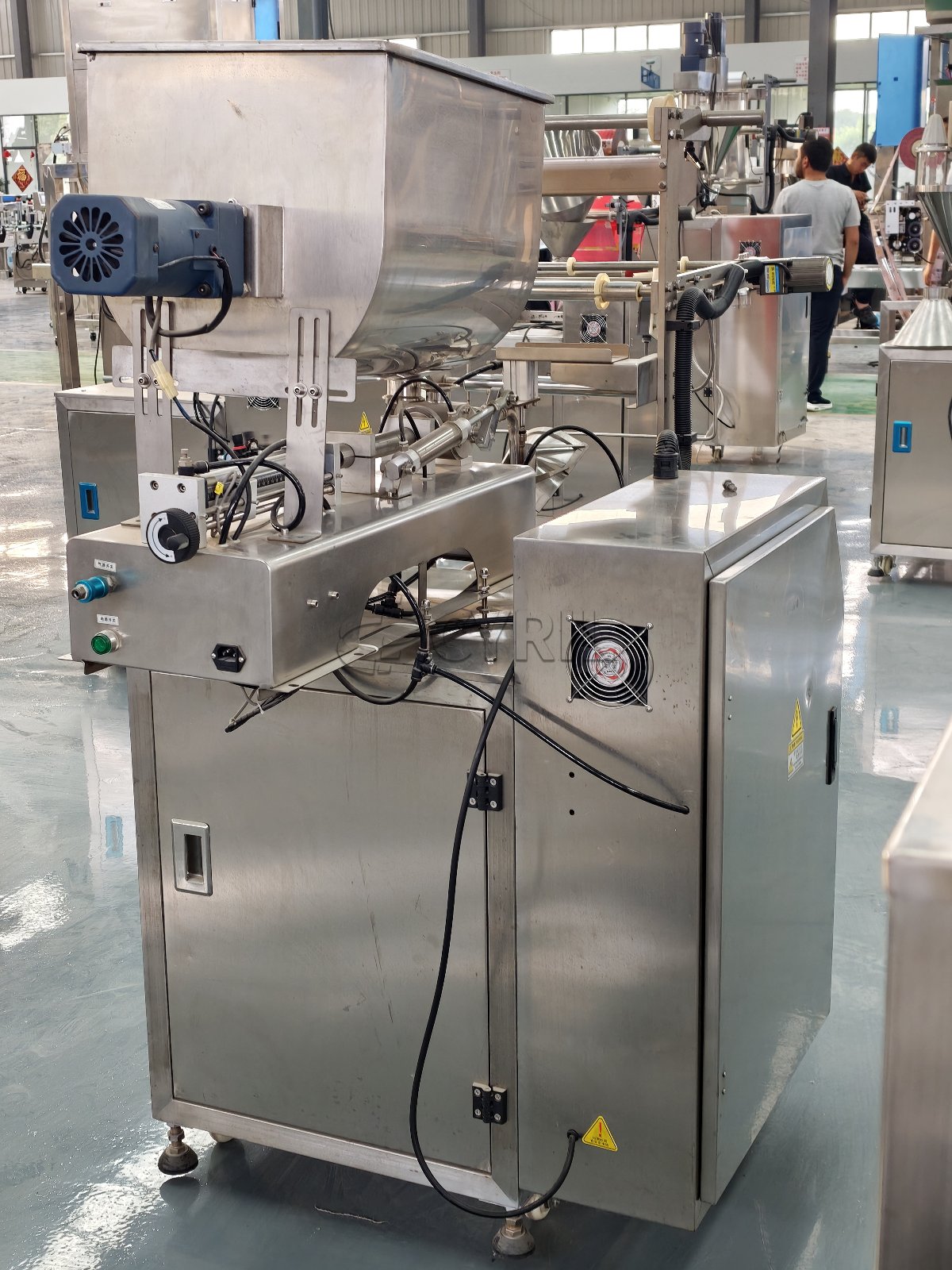 Paste Packaging Machine + Round Hopper + Back Sealing