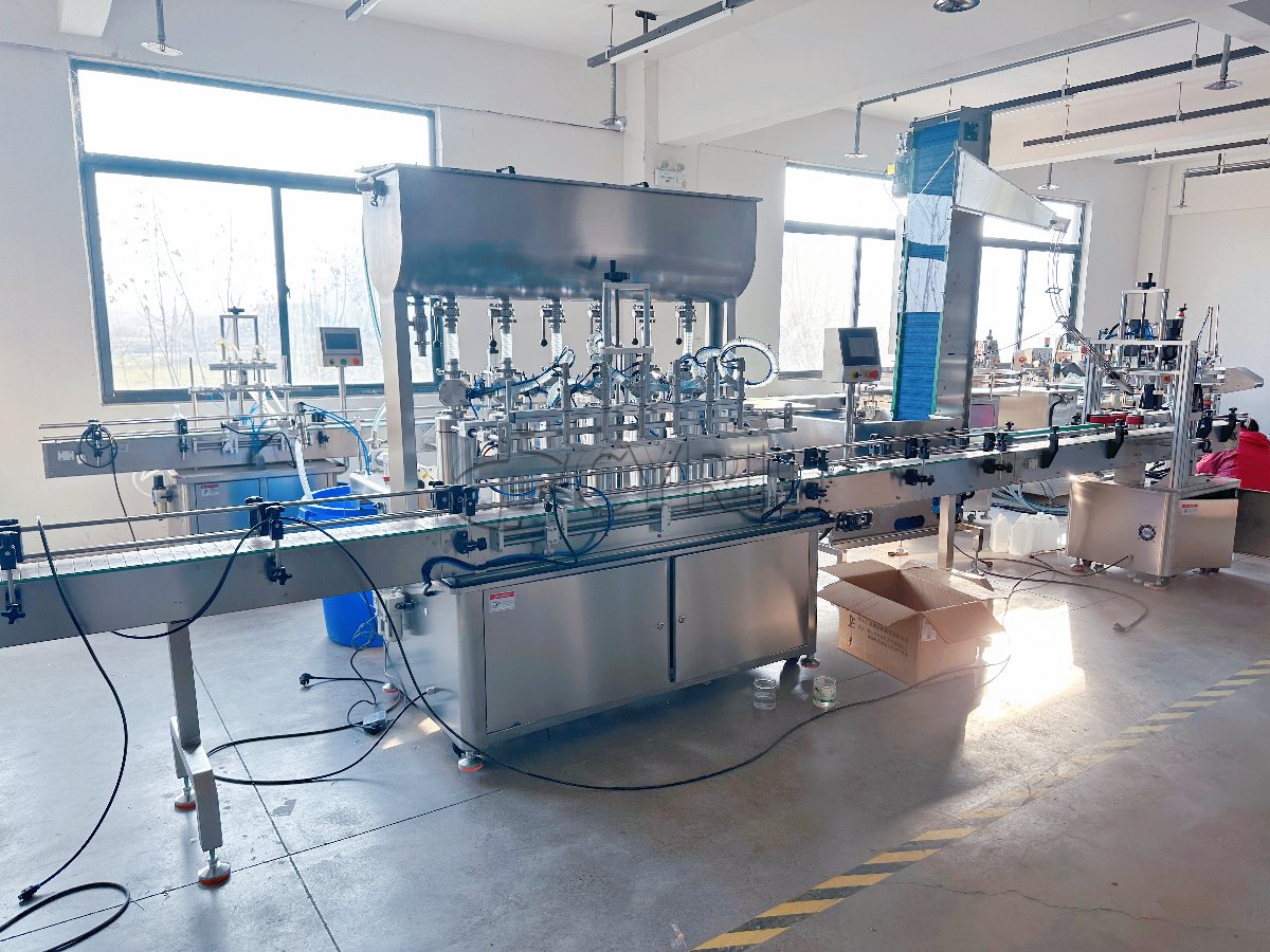 Fully automatic six-head paste + four-wheel capping + upper cover