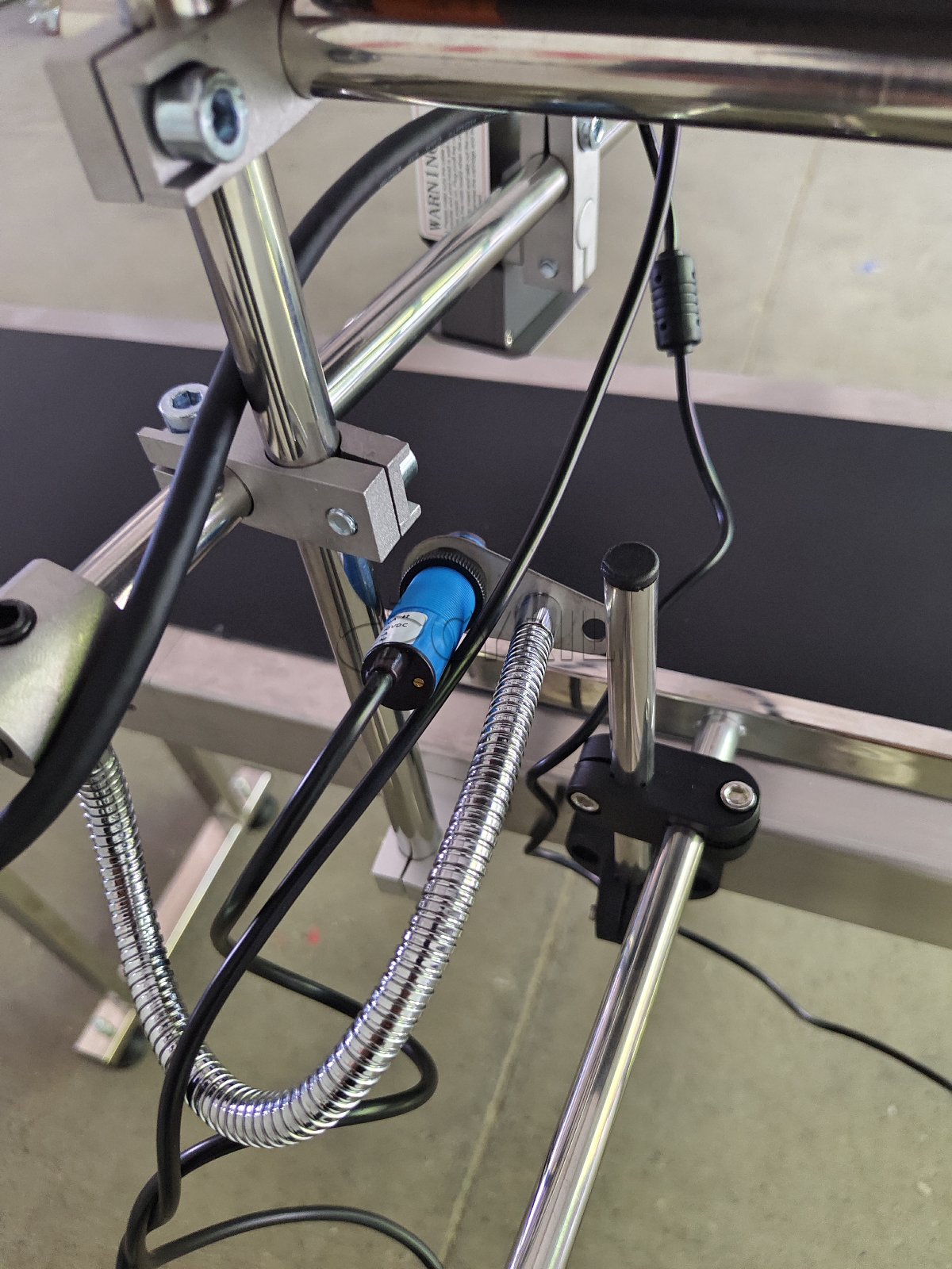 Inkjet Coder + Conveyor